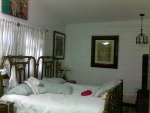 Comodo, amplio, con baño, acceso a Estudio